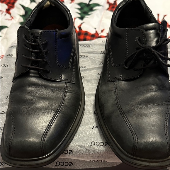 Ecco Men\'s Classic Black Leather Oxfords main image 5